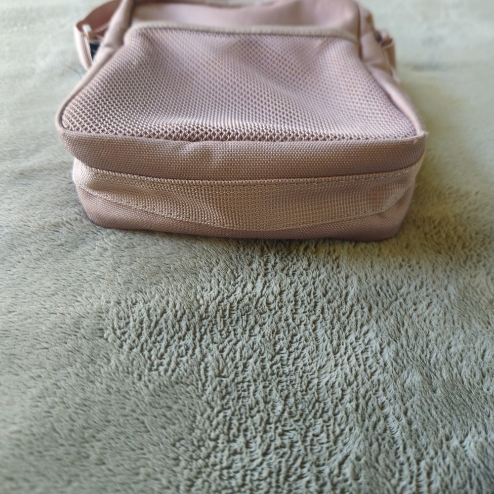 Herschel Crossbody Bag Dusty Pink Zipper Patch Classic Small Shoulder Purse - Picture 6 of 10